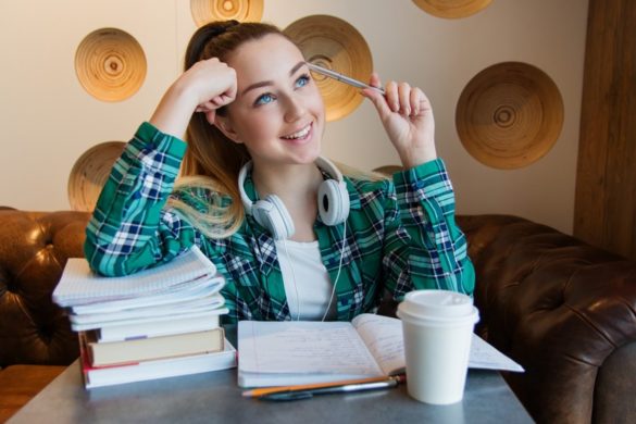 Low-Cost Business Ideas For College Students