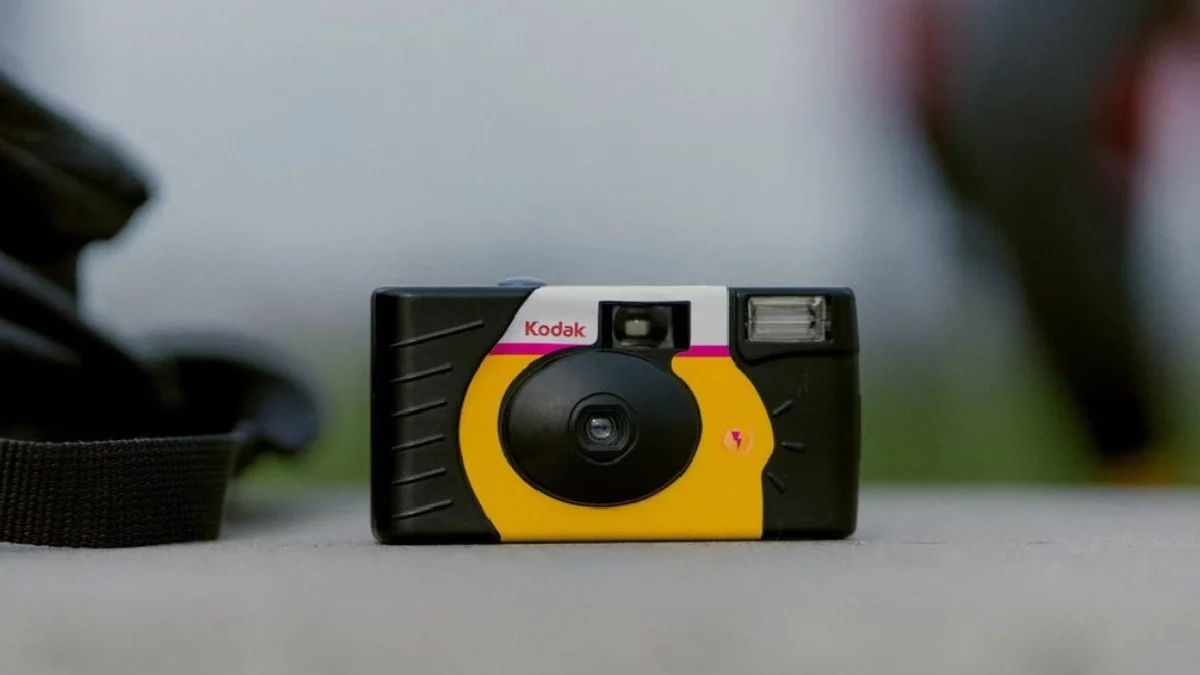 How to Get Disposable Camera Pictures on Your Phone