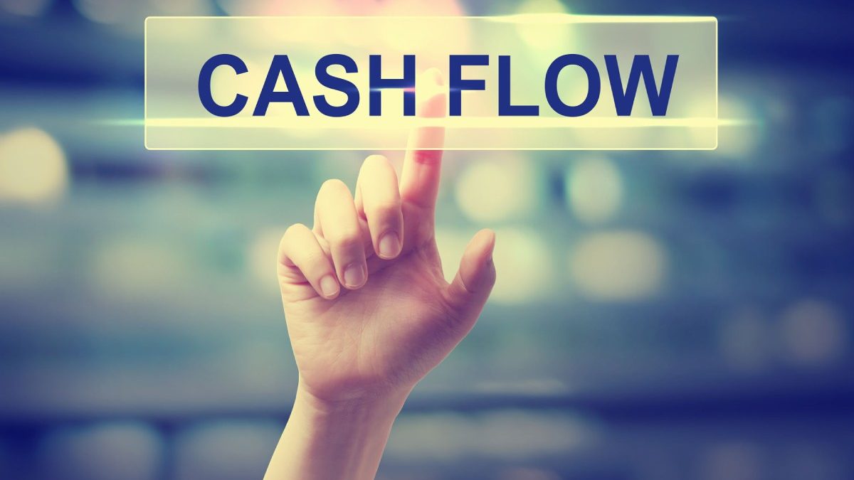 How To: 5 Tips to Maintaining a Positive Cashflow