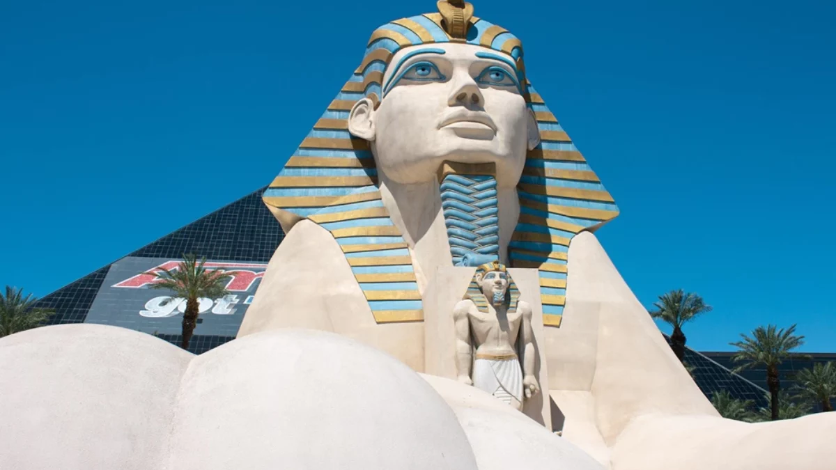 Egyptian-themed casino games are at the top of the charts in online slot gaming!